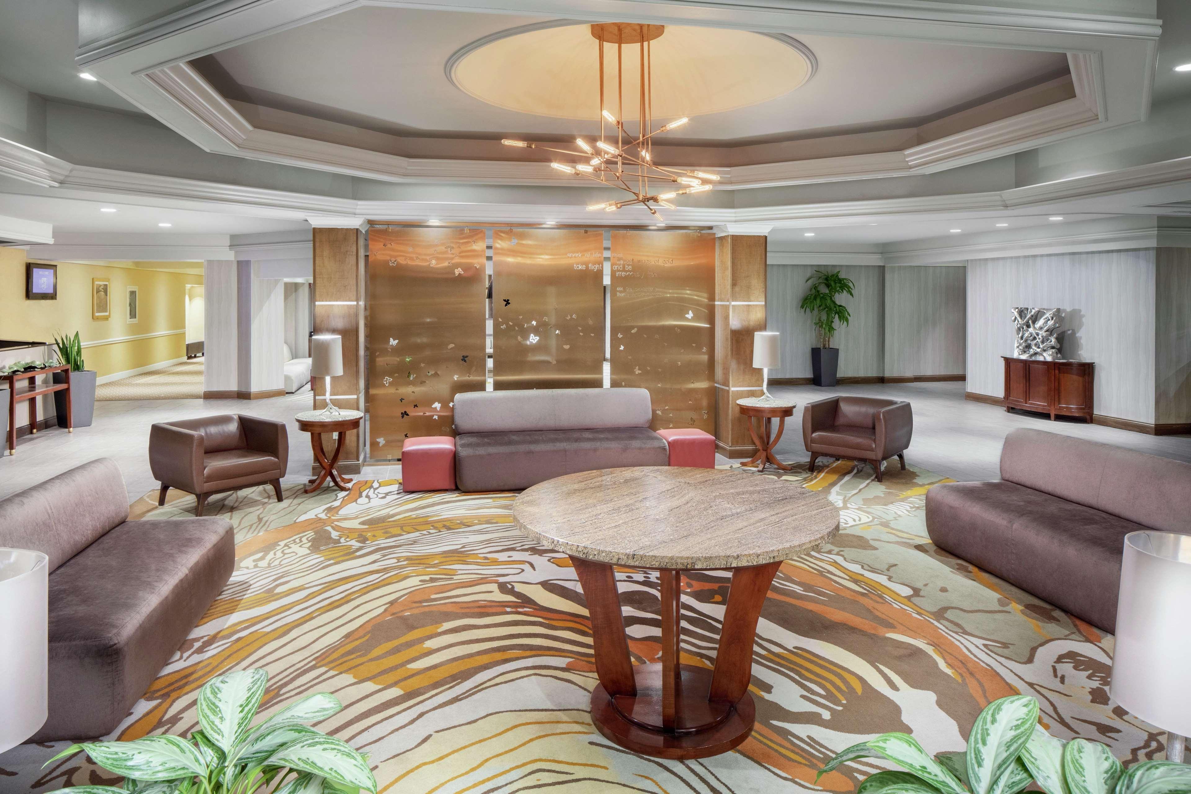 Doubletree By Hilton Cleveland East Beachwood Extérieur photo