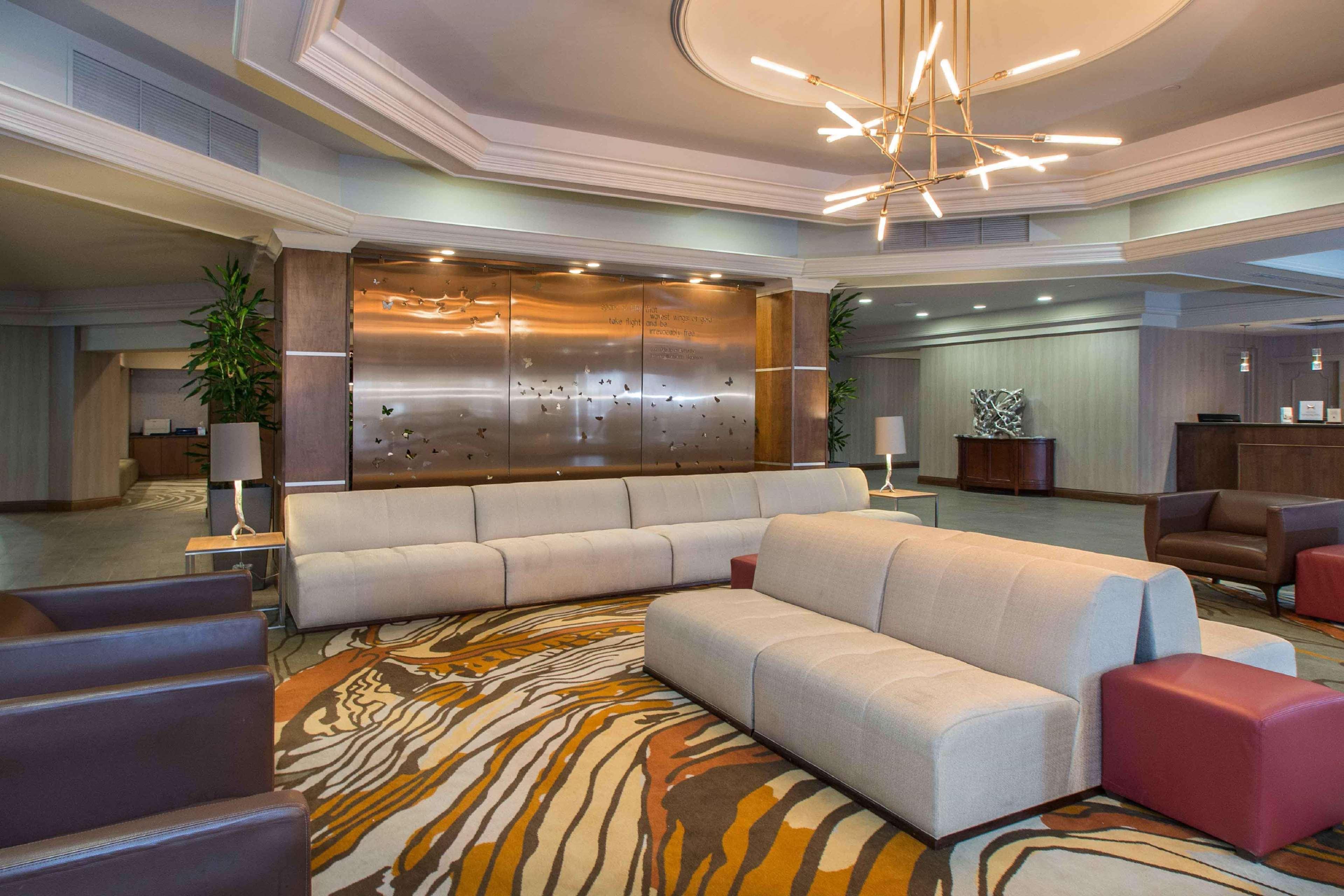Doubletree By Hilton Cleveland East Beachwood Extérieur photo