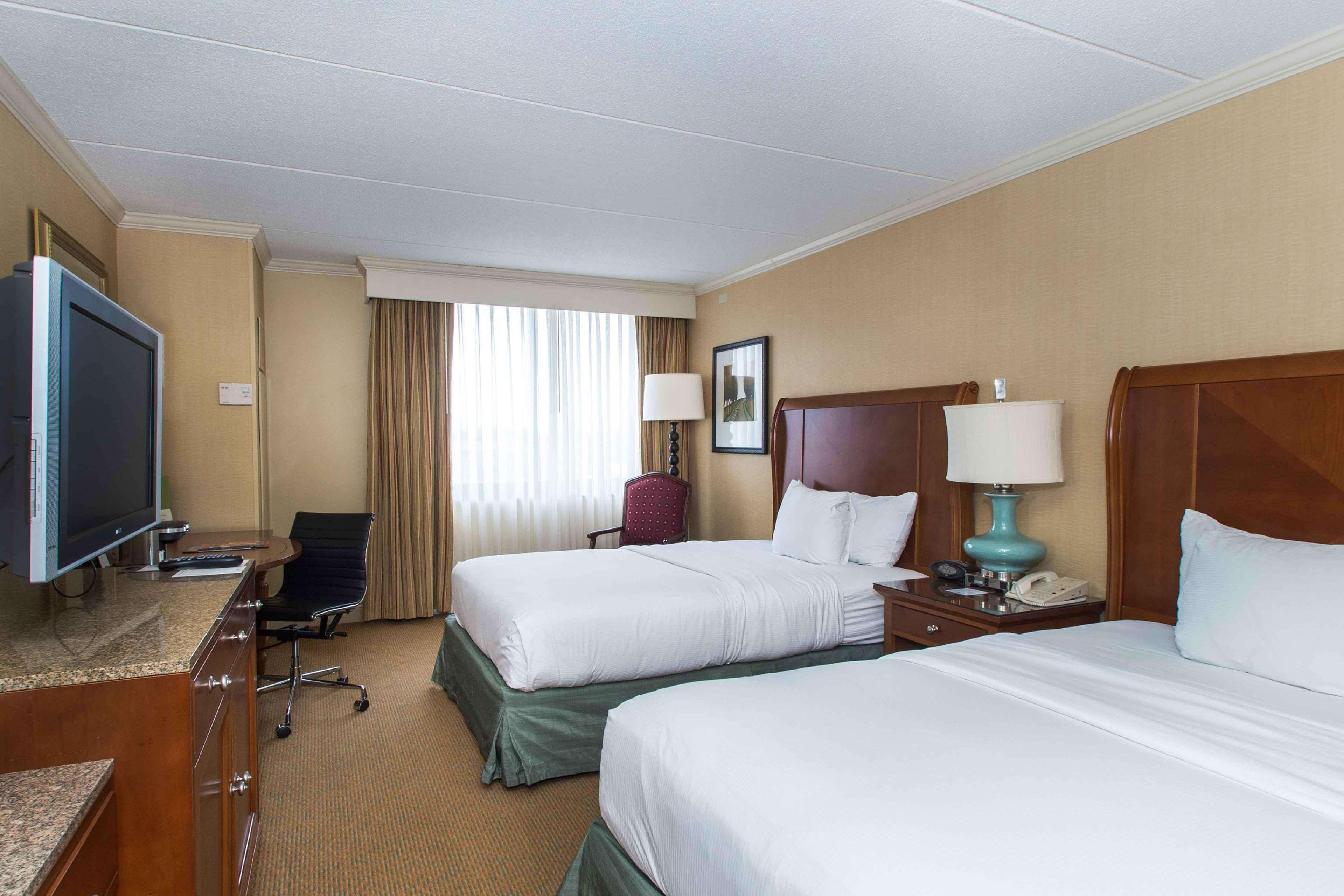 Doubletree By Hilton Cleveland East Beachwood Extérieur photo