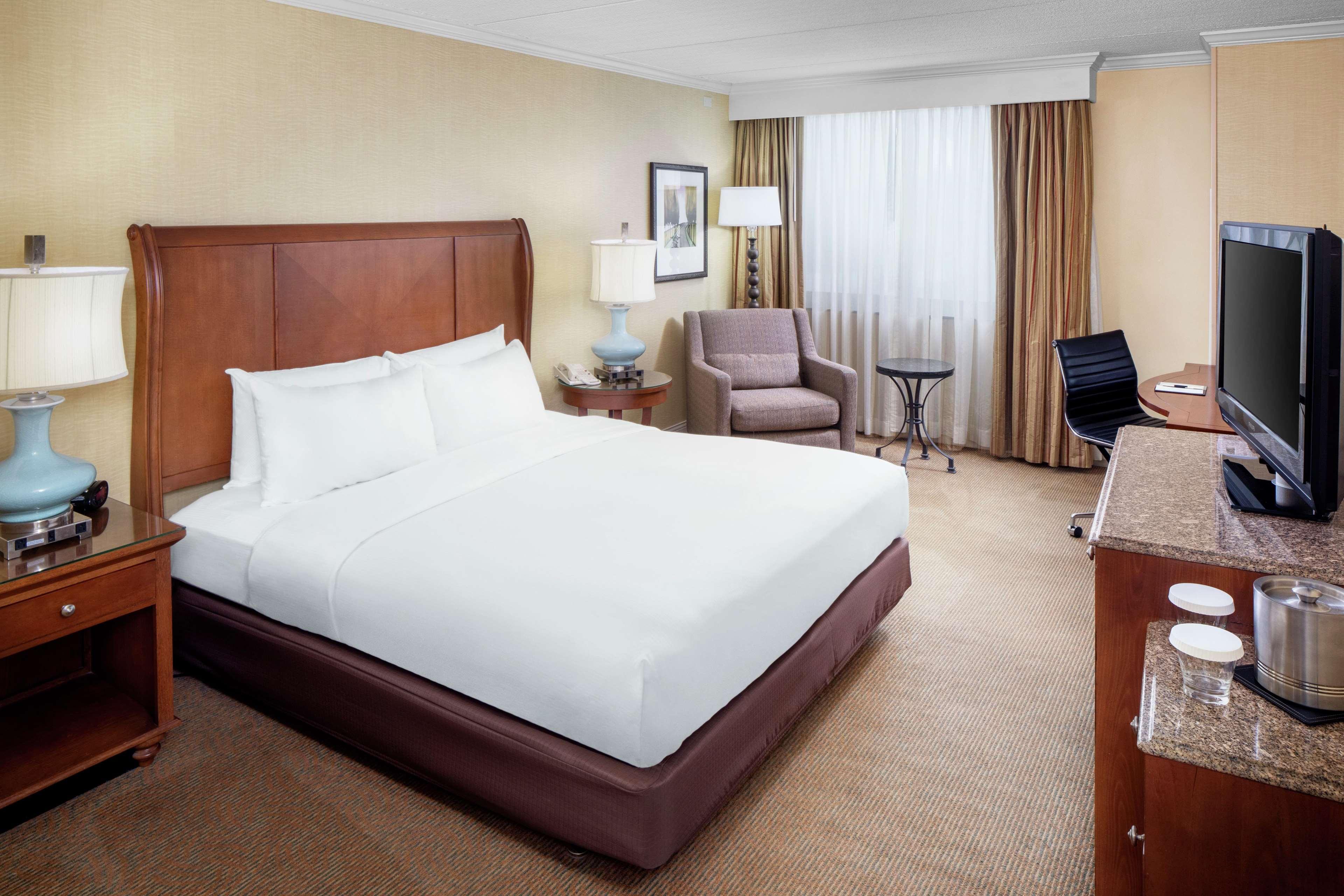 Doubletree By Hilton Cleveland East Beachwood Extérieur photo