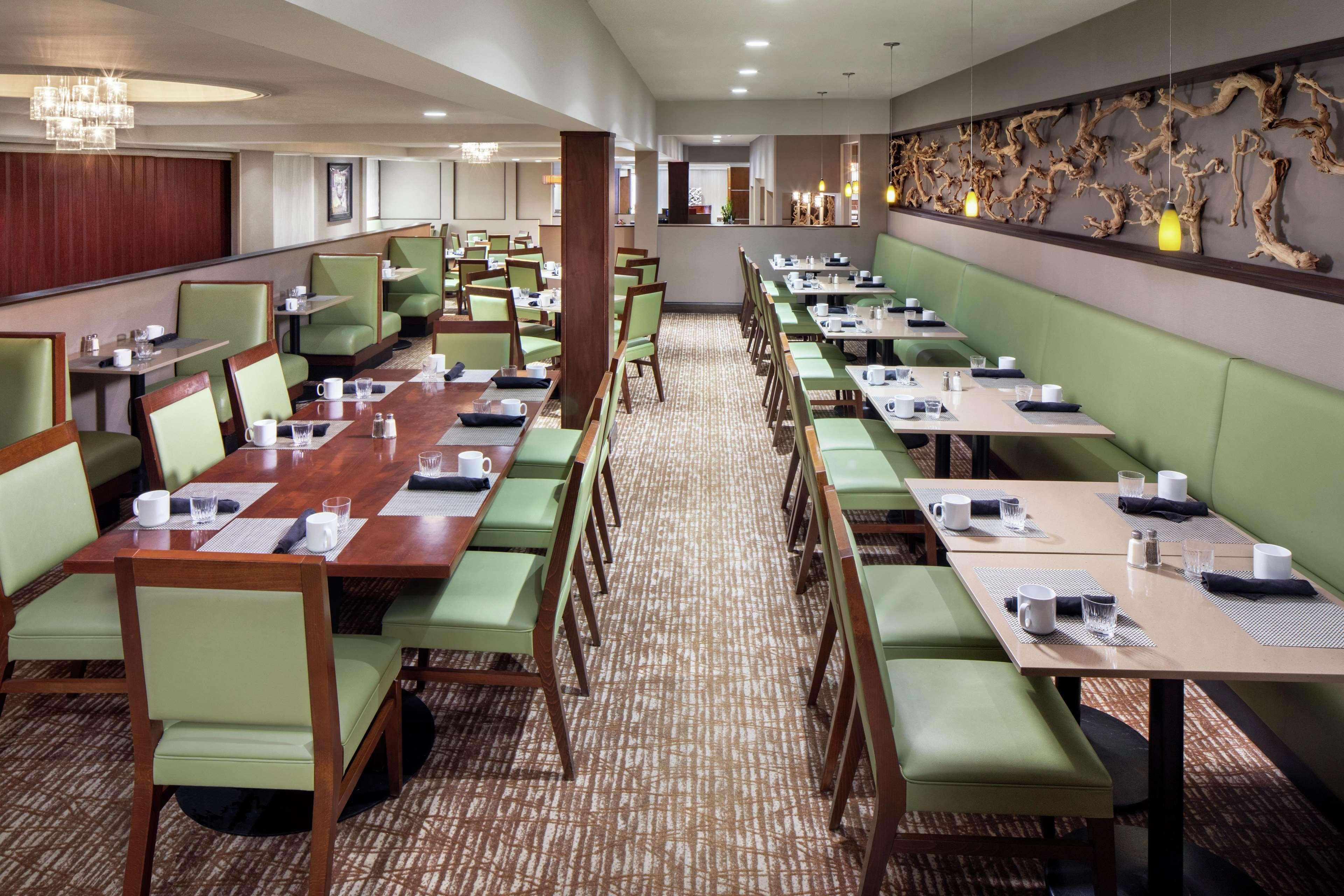Doubletree By Hilton Cleveland East Beachwood Extérieur photo