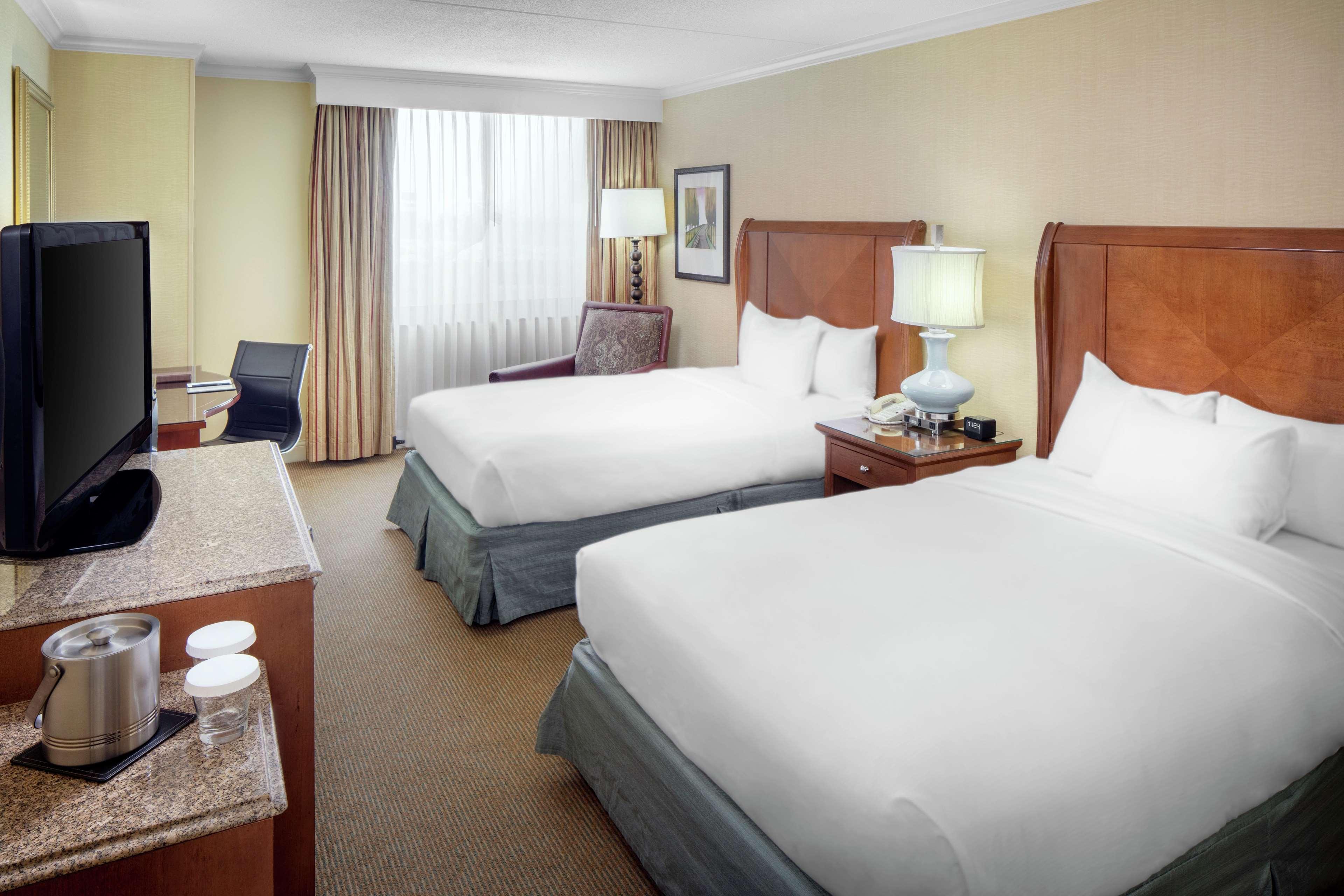 Doubletree By Hilton Cleveland East Beachwood Extérieur photo